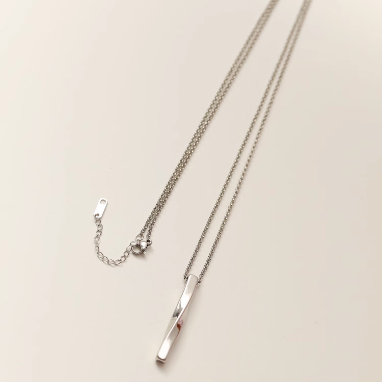 Exclusive high-end heavy industry polishing original design integrated molding S-shaped curve shape long necklace versatile sweater chain